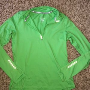 NWOT Nike long sleeve.